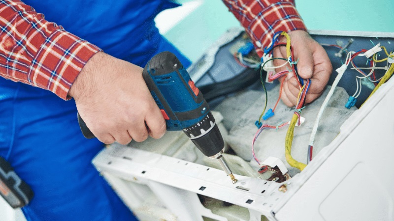 Gaziosmanpaşa Vestfrost Vestfrost çamaşır makinesi kart tamiri – Su almama arızası orijinal parça ile giderildi. - Teknik servis örneği